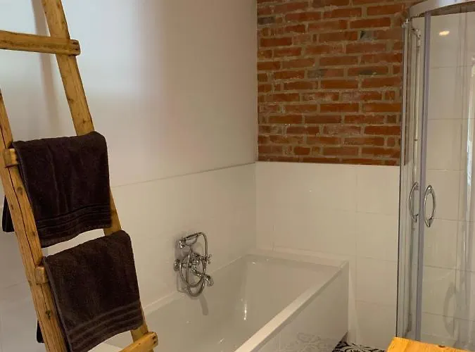 別荘 Dom Pod Orzechem